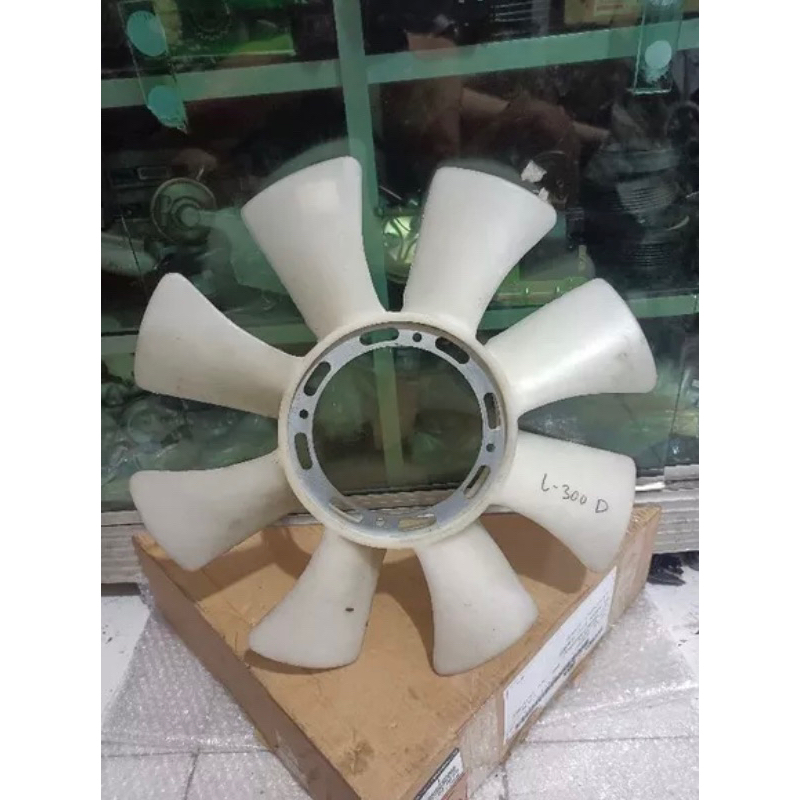 Kipas radiator Mitsubishi L300