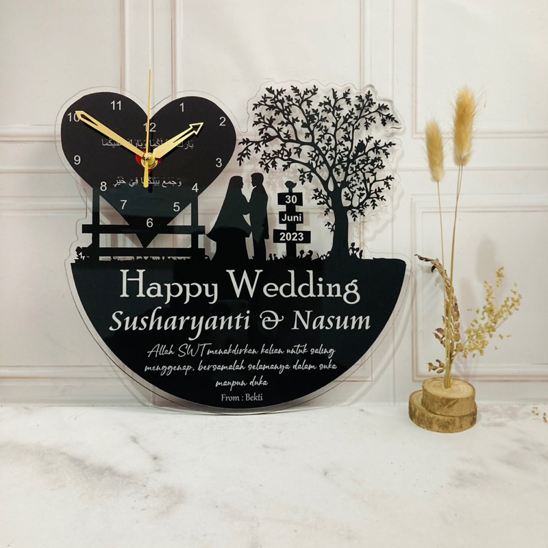 

Kado Pernikahan Islami Custom Desain Unik Bonus Box Kado dan Pita