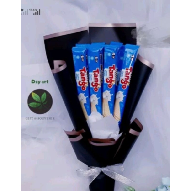 

Bouket snack Tanggo/ buket jajanan/ buket ulang tahun/ buket wisuda