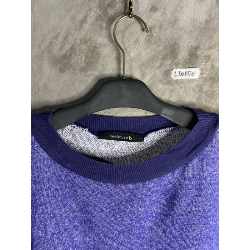 .CREWNECK SWEATER CEWEK CROP NO MINUS BRAND BEEHOUSE WARNA BIRU SIZE M