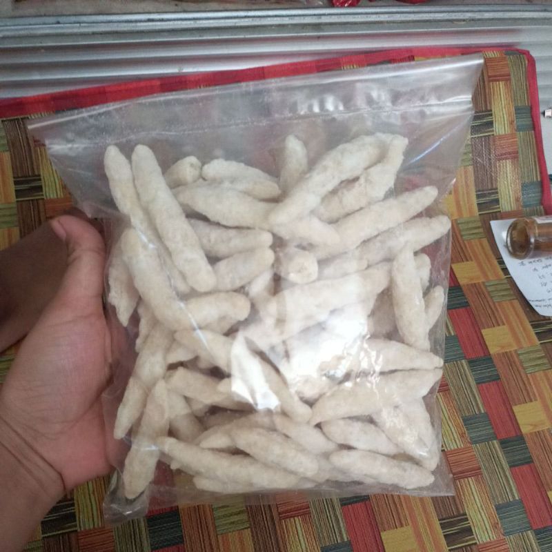 

tai kucing manis