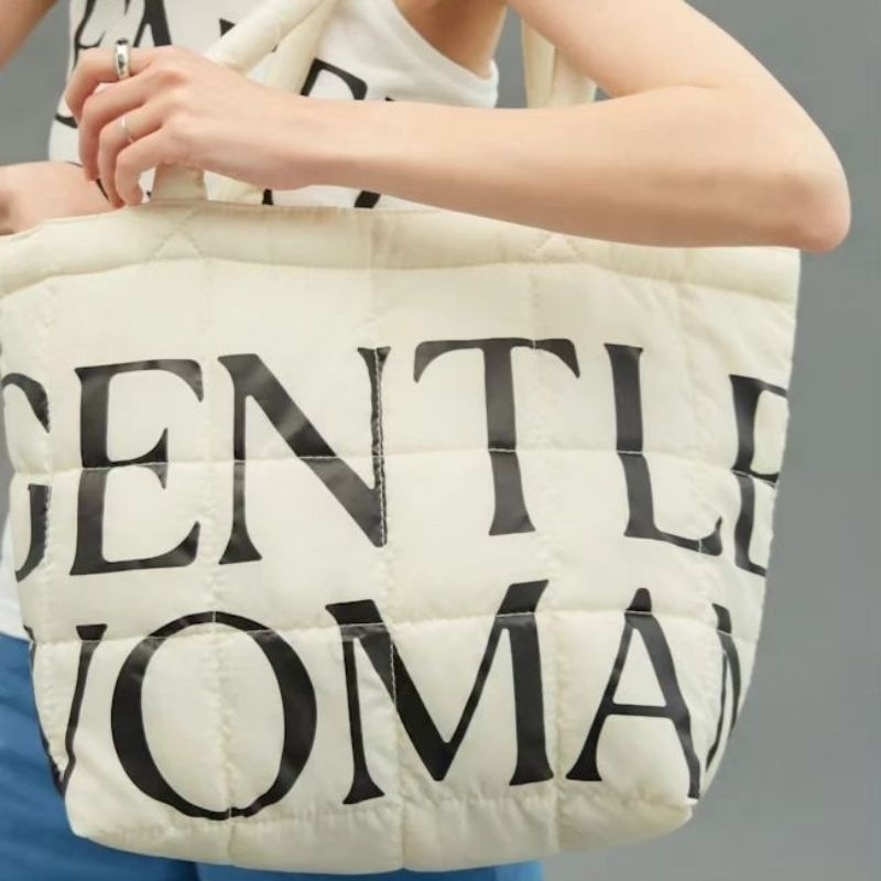 GNTLE.WOMAN PUFFER BAG