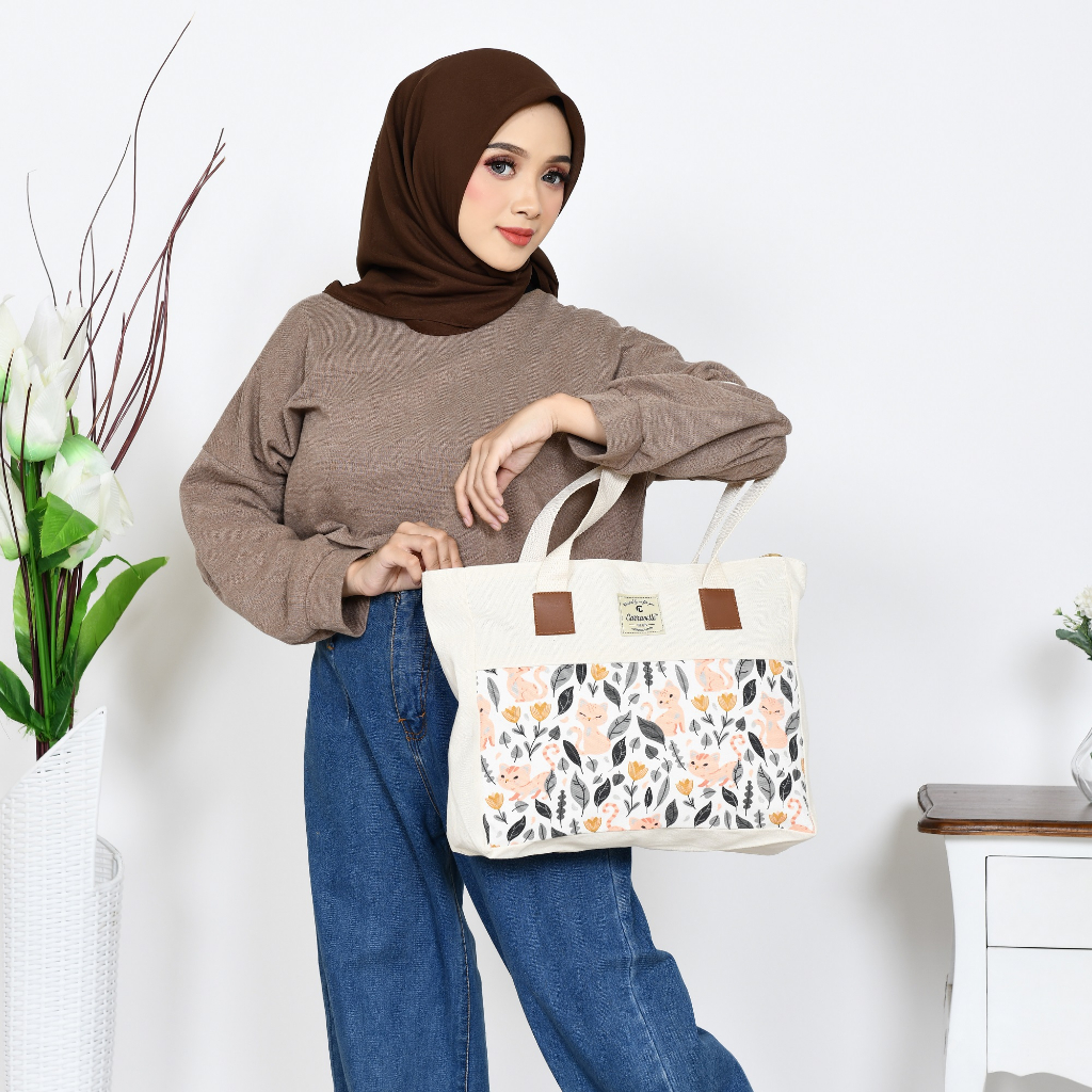 TOTEBAG RESLETING KANVAS MOTIF WANITA/TAS TOTE BAG KULIAH CEWEK,TAS BELANJA,TAS SEMINAR,BISA CUSTOM