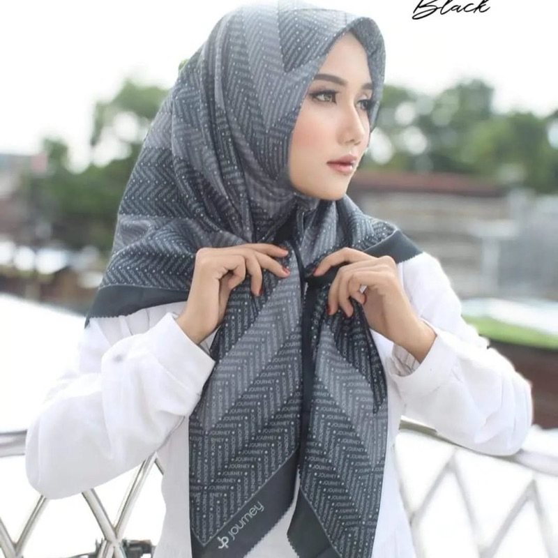 Jilbab segiempat motif hijab voal premium