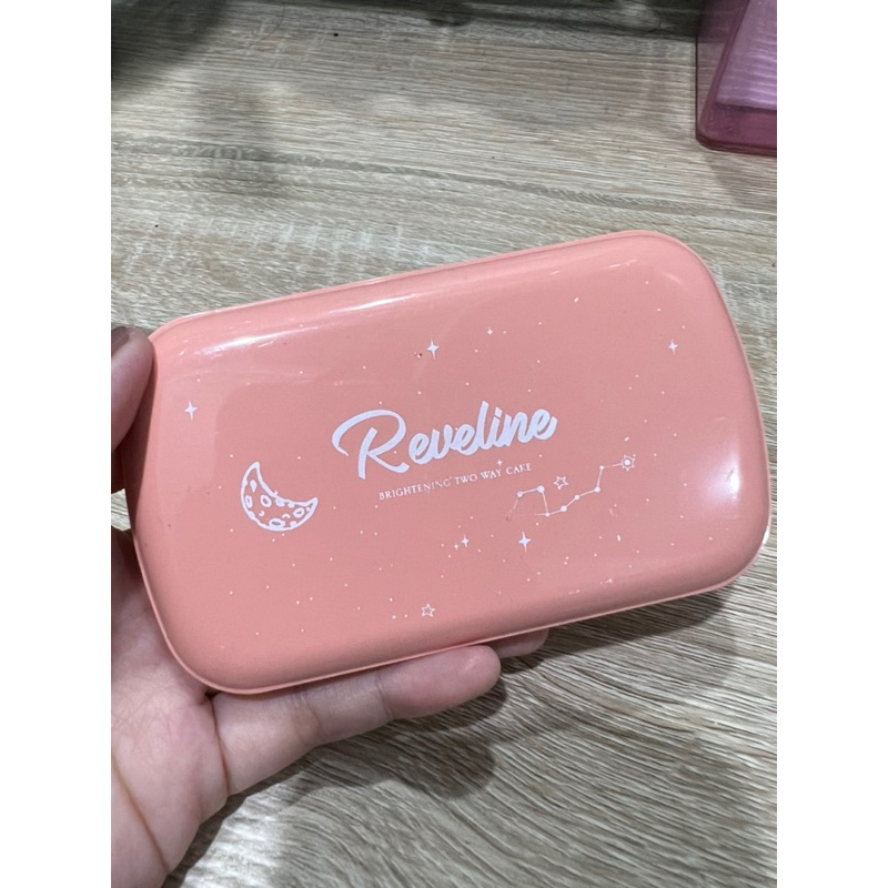 PRELOVED REVELINE TWO WAY CAKE IVORY