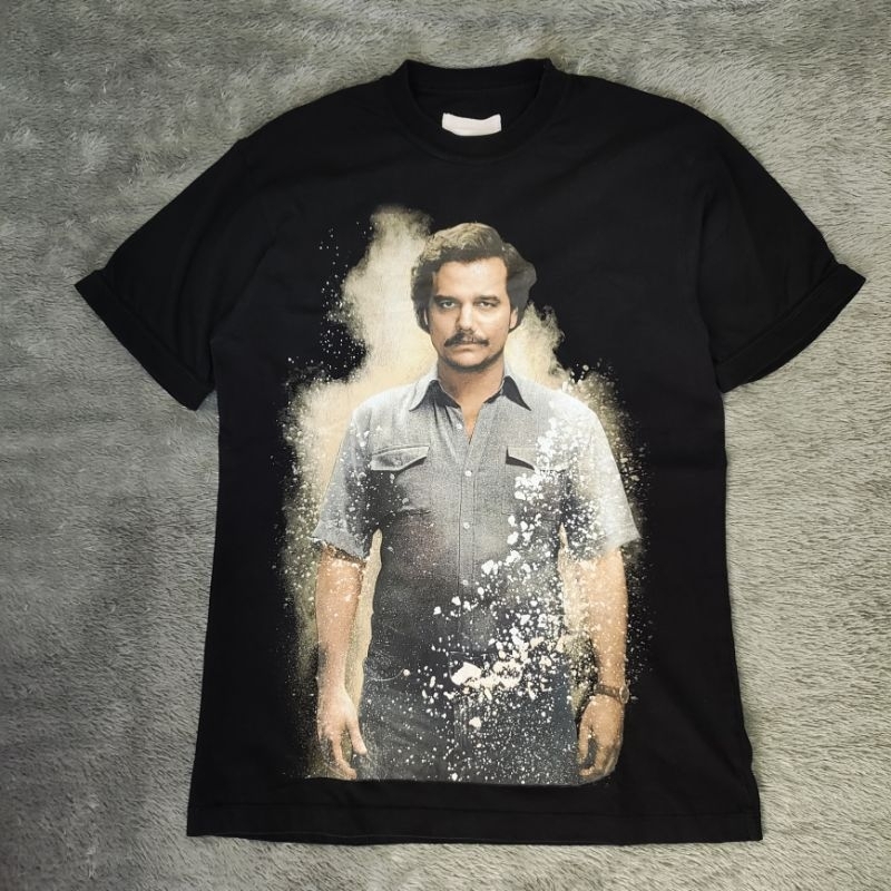 IH NOM UH NIT PABLO TEE