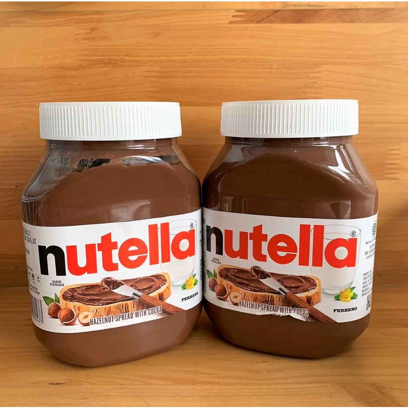 

Nutella Hazelnut Spread with Cocoa / Selai Nutella 1 Kg