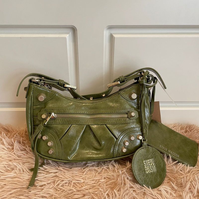 Steve Madden Bglowing green