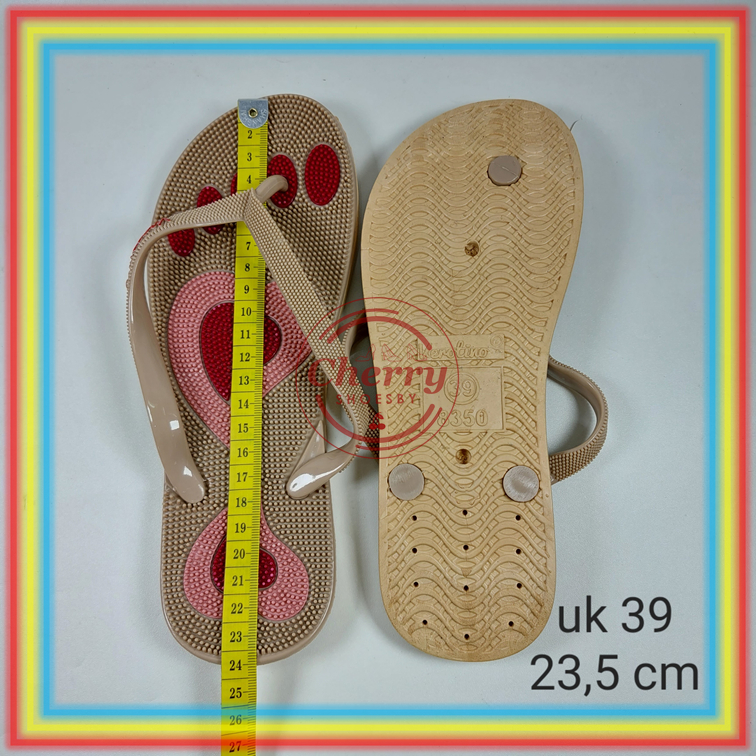 8350-15 Sandal Jepit Rematik Refleksi Verotino Sendal Duri Terapi Akupuntur Motif Telapak Kaki Love