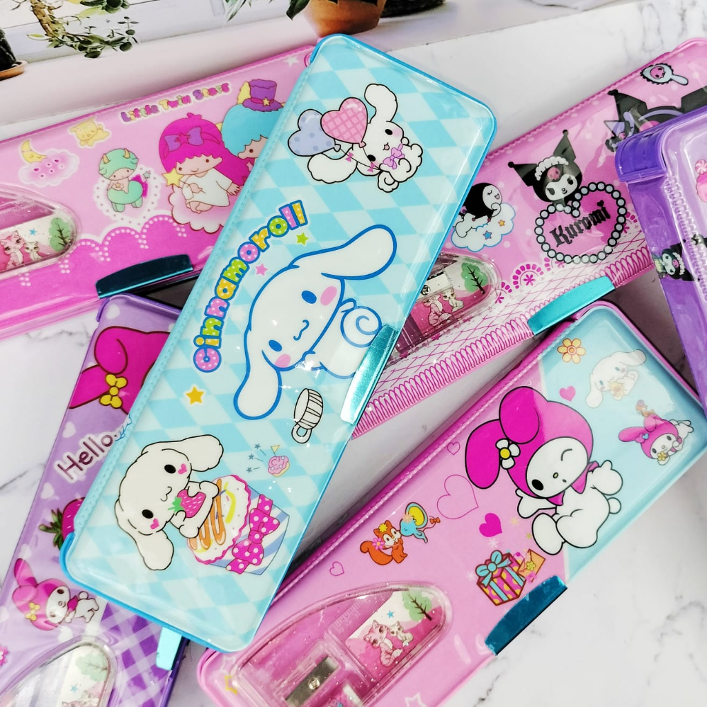 Kotak Pensil Magnet SANRIO Spesial Edition / Tempat Pensil Sanrio CUTE 2 Sekat ada kerikan nya ready 3 Variant Pink Biru Ungu Kualitas Terbaik bisa Grosir dan COD