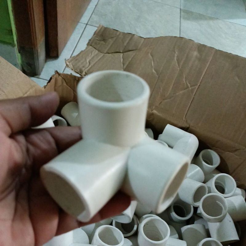 Sambungan _pvc_3way_1"_TH