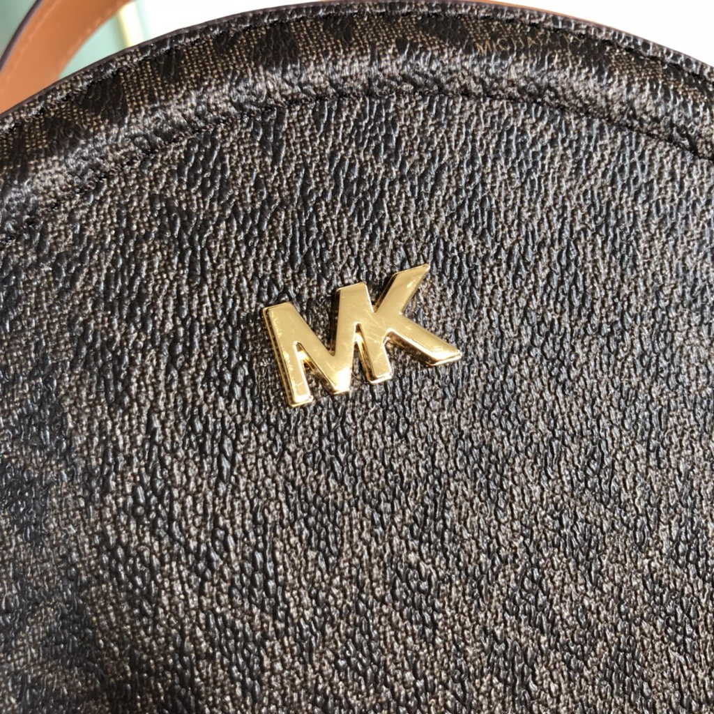 M-K 1088 Delaney Medium round messenger bag shoulder bag makeup bag