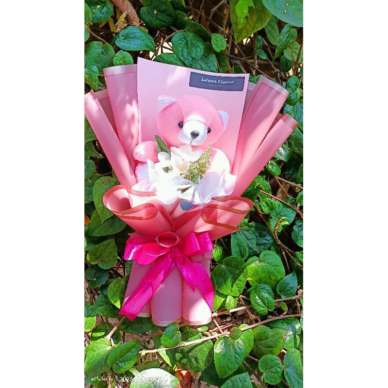 

Buket Boneka wisuda murah meriah (Lelyna_Florist)