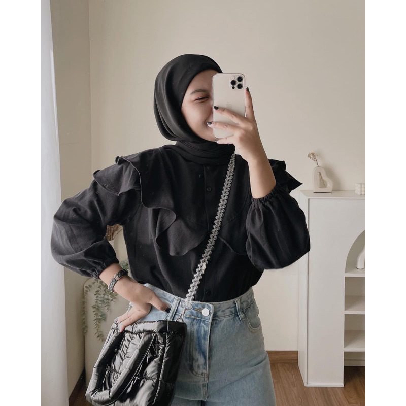 RAFELLA BLOUSE RUFFLE CRINKLE - Cirebon Cloth | KEMEJA CRINKLE | KEMEJA RUFFLE | KEMEJA WANITA