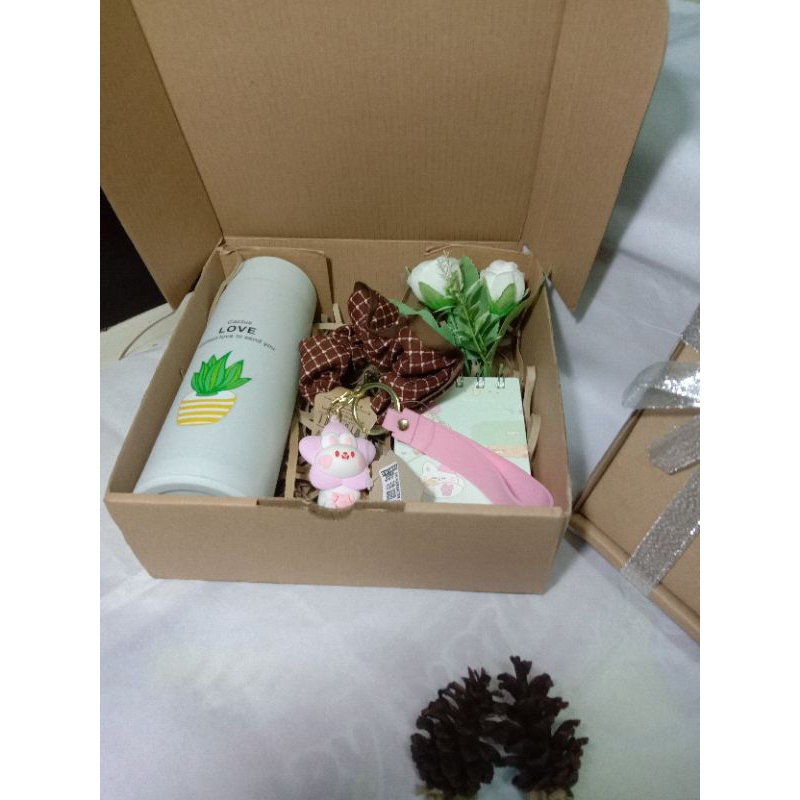 

Hampers | Kado Ulang Tahun | Gift Box