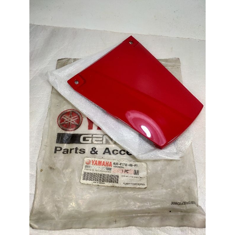 Cover Tail Yamaha F1ZR New Original Merah 4US-F171E