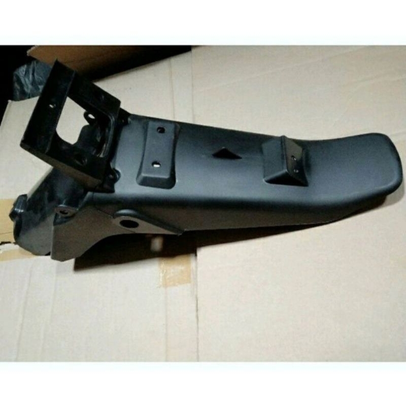 spakbor belakang Mega pro hiu/slebor belakang Megapro lama/selebor  Megapro tahun 2005/2006