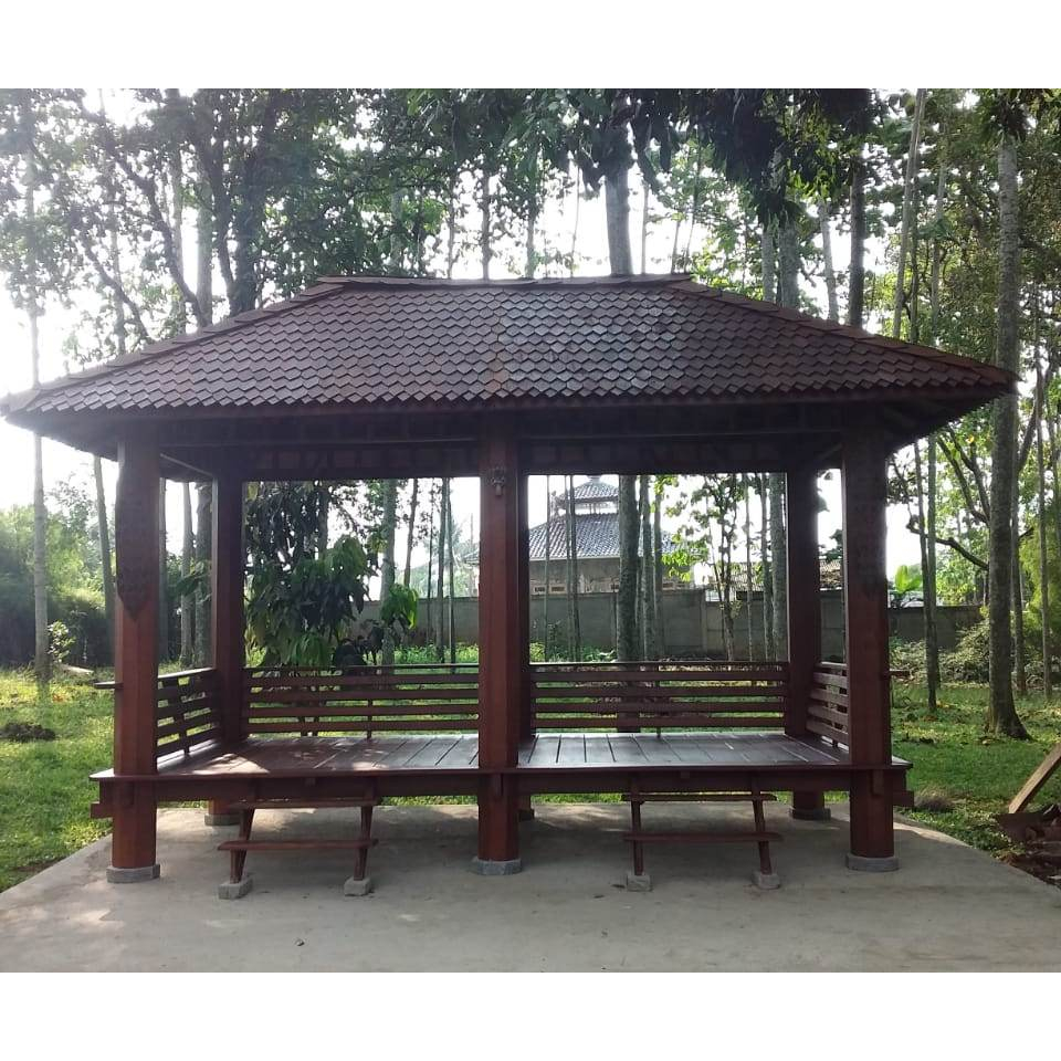 Gasebo 6 Tiang Ukuran 4x2 Meter Kayu Kelapa Desain Atap Sirap Kayu Ulin