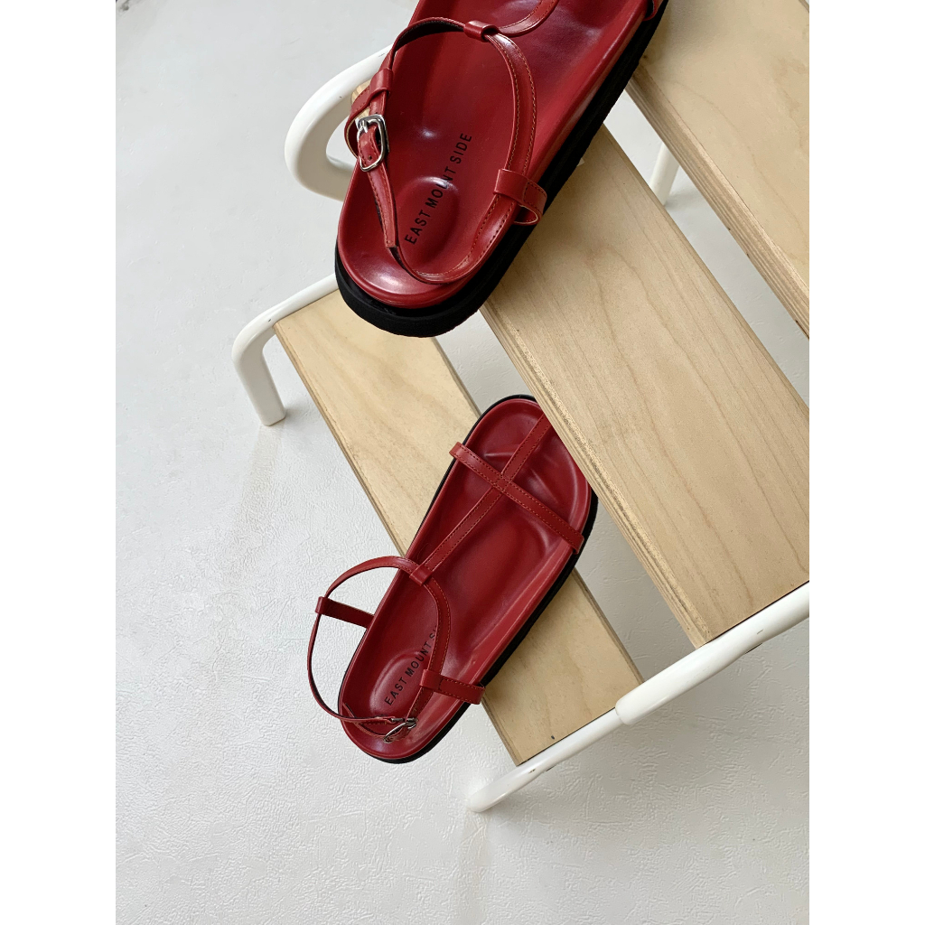 EASTMOUNTSIDE - Maison Red | Slide Sandal | Flat sandal
