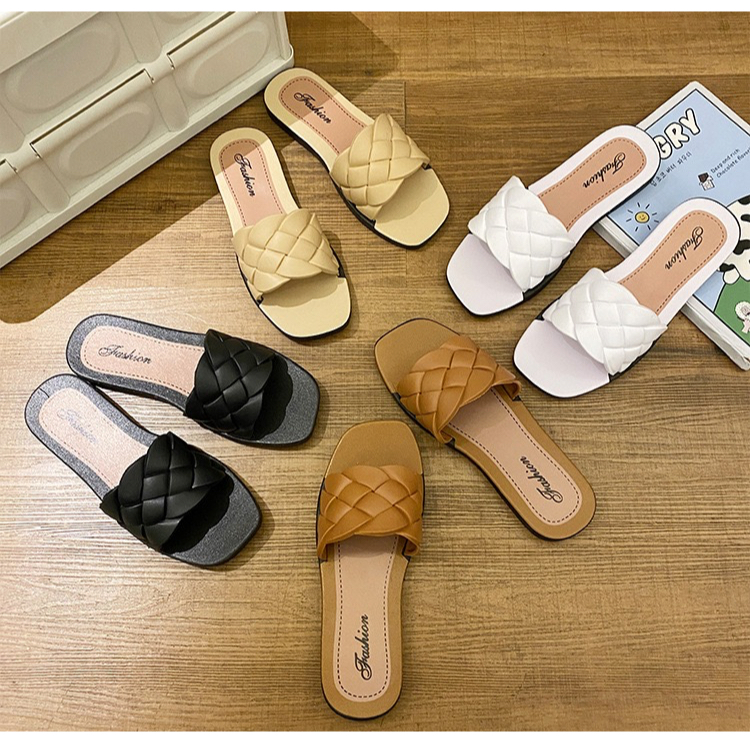 Sandal Flat Wanita Import Slop Kekinian Sendal Korea Kasual Wanita Sandal Fashion Anti Slip