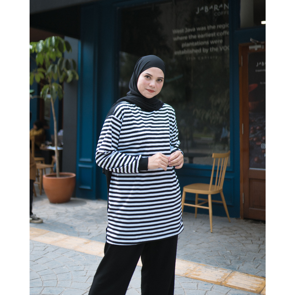 Atasan Wanita Blouse Oversize Alana Stripes Femonritch Hijab &amp; Wudhu Friendly