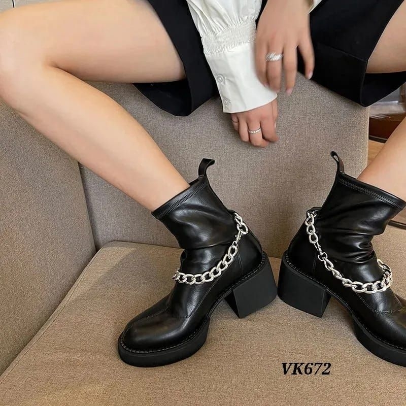 BLOCK HEELS BOOTS CHAIN VK672