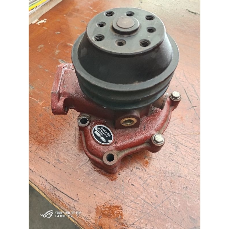 waterpump pompa air yuchai/weifang 4105G 4cylinder
