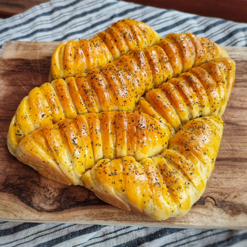 

KETO DEBM DIABETIC FRIENDLY MOZZARELLA WOOL BREAD