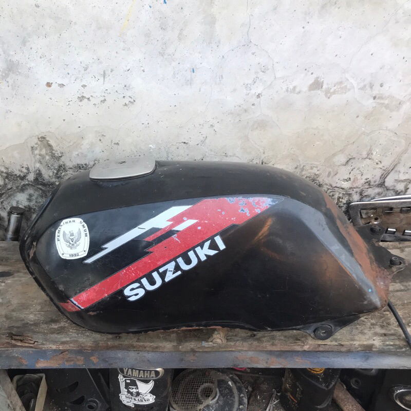 tangki tengki bengsin Suzuki TRS 118 TRZ original copotan