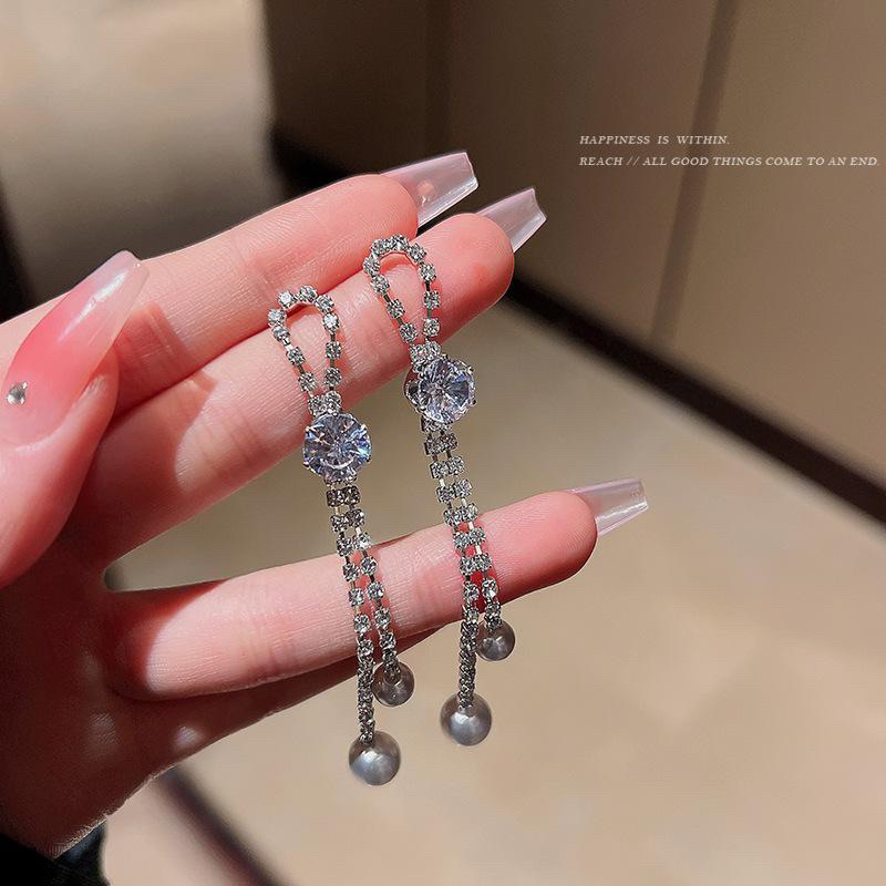 Anting Wanita Rumbai Diamond Korea Fashion Elegan Style Premium