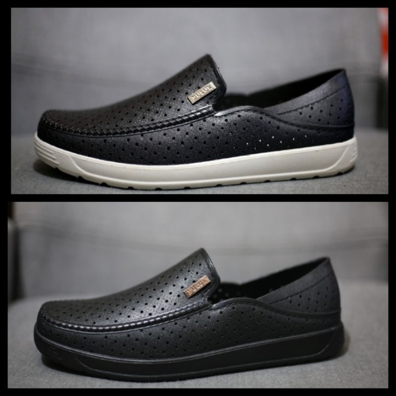 Sepatu slip on pria karet original sepatu kerja karet anti air obral