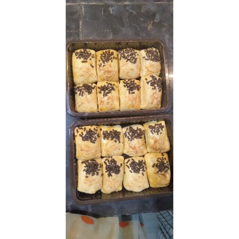 

BoLen pisang se paket isi 8