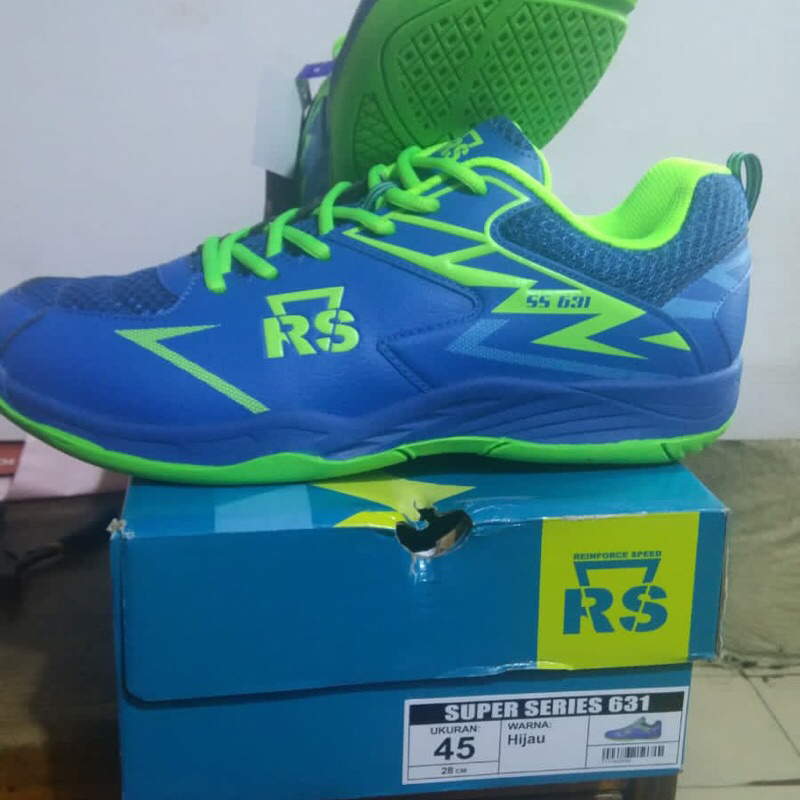 Sepatu Badminton RS super series 631