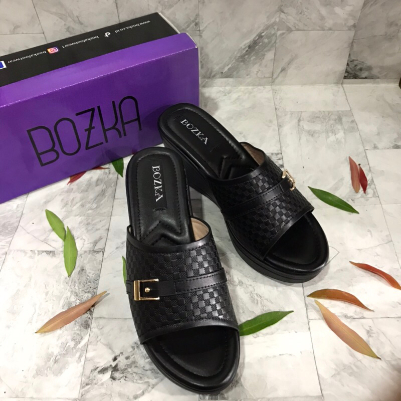 SENDAL WEDGES BOZKA BTS 4B232 HITAM KHAKI
