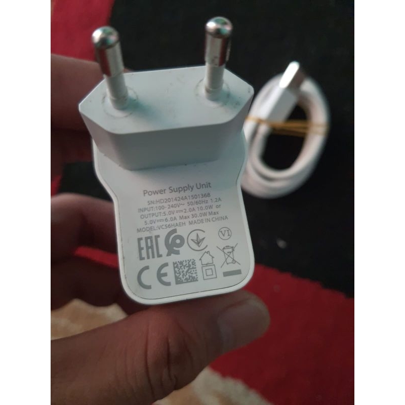 charger realme 30 watt original cabutan/bawaan realme
