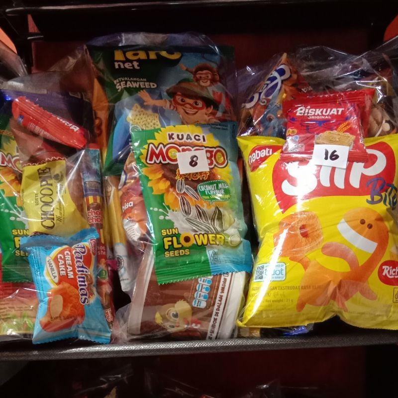 

PAKET SNACK SUKACITA