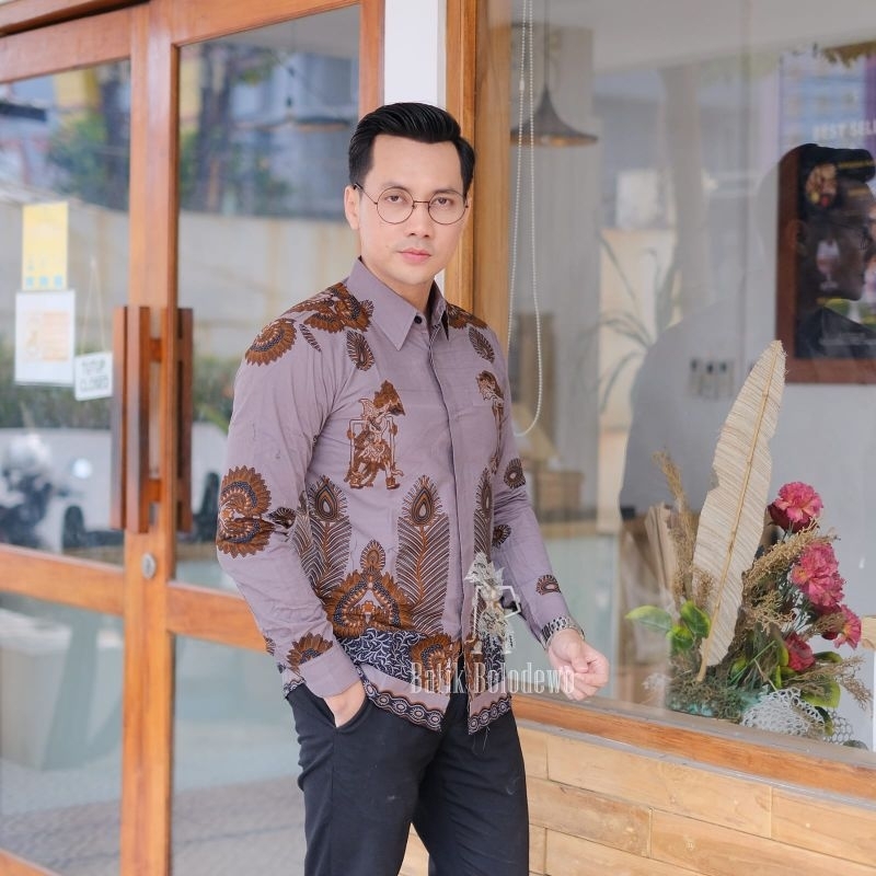 BATIK BOLO DEWO Motif Wayang Kembar Kemeja Baju Batik Pria Lengan panjang Lapis furing Hem Atasan