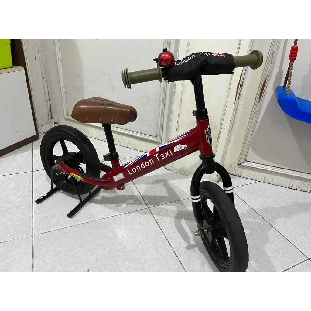 London Taxi Balance Bike Preloved