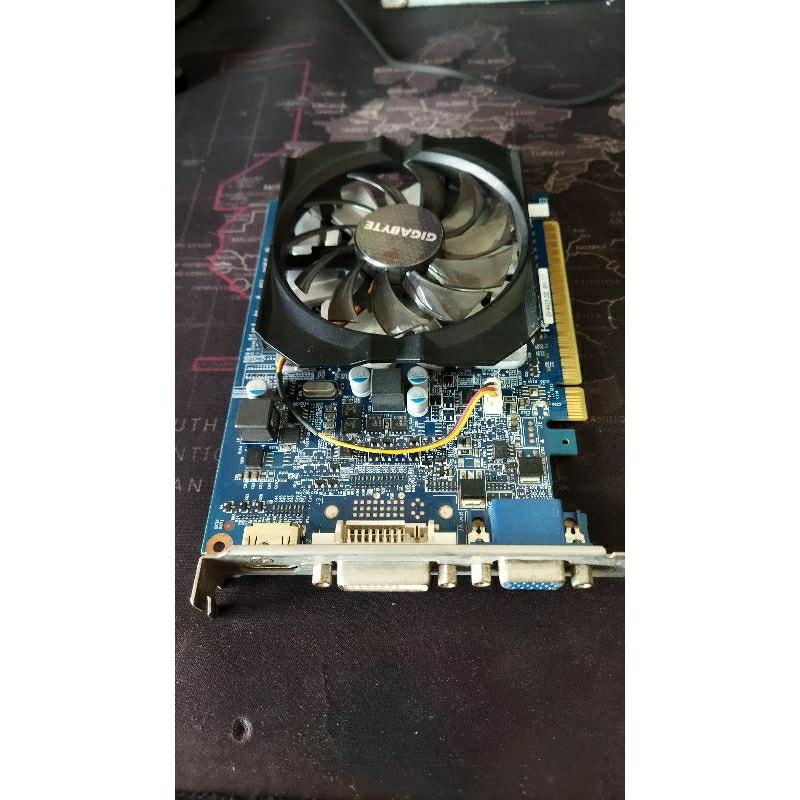 VGA CARD GT420 2GB
