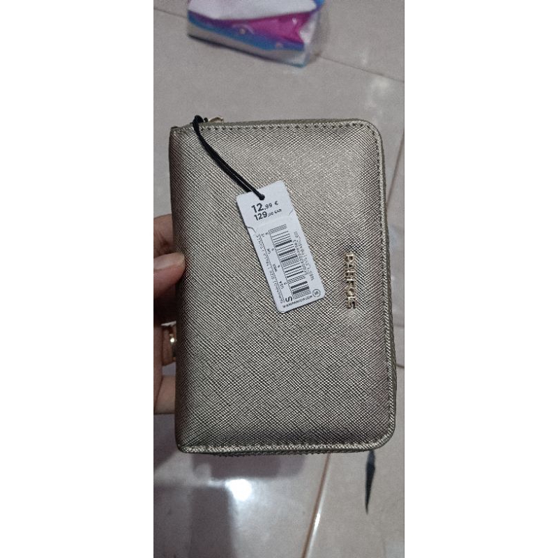 PARFOIS DOMPET KECIL