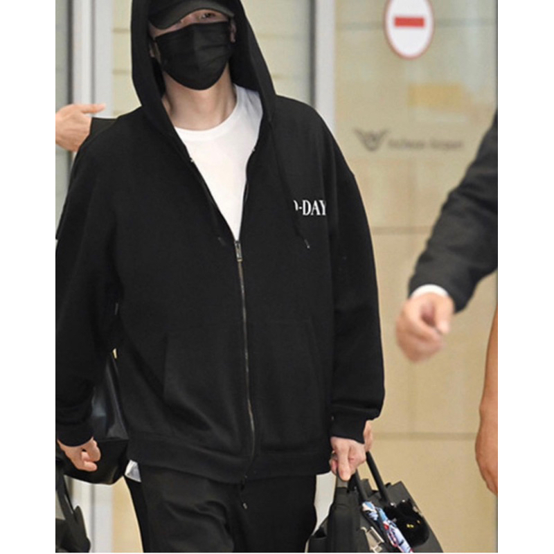 [PRE ORDER] BTS SUGA AB FAB BLACK CAT KEYRING ABFAB