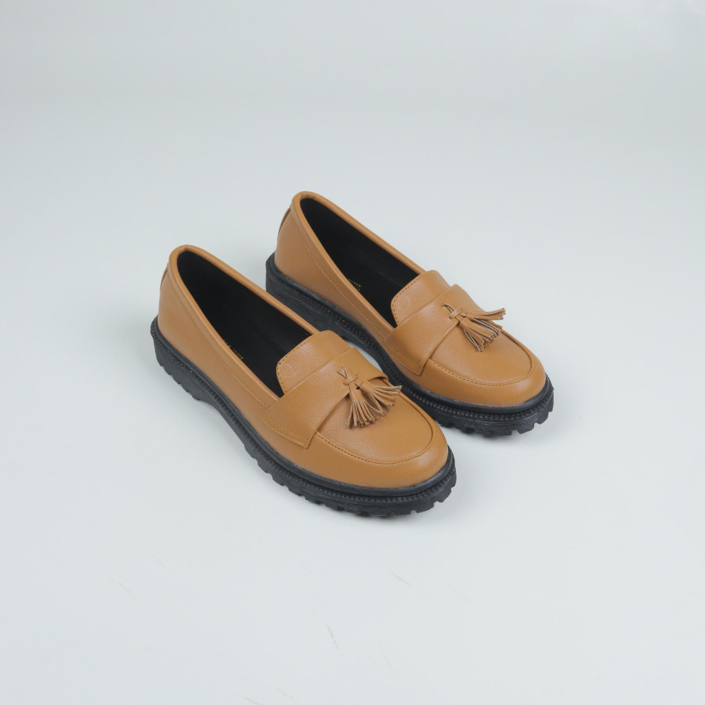 Livia Hazel Sepatu Docmart Wanita / Loafers Wanita DC01