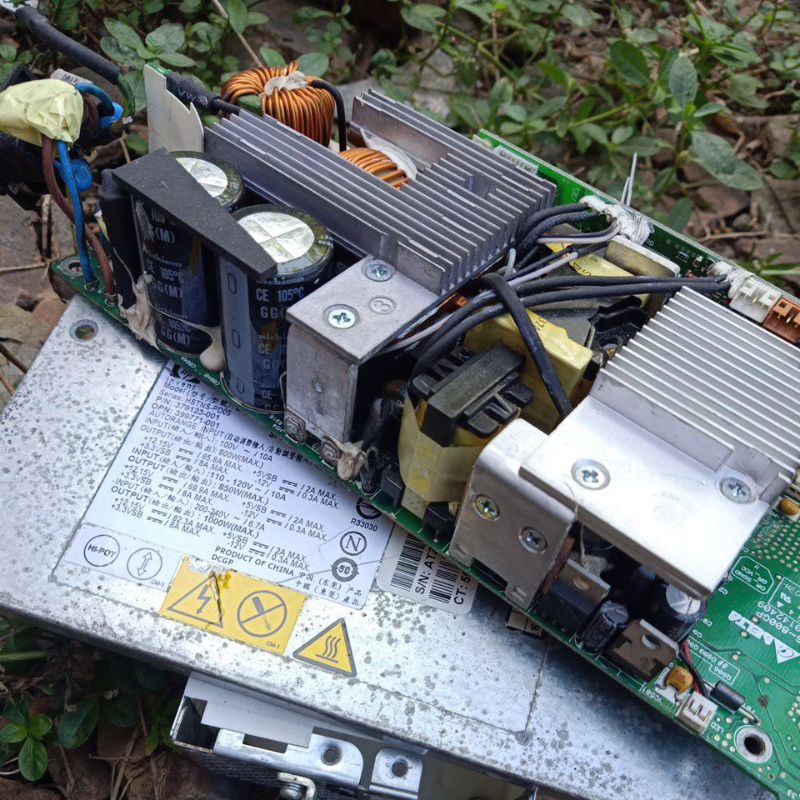 POWER SUPPLY 82.3A 12VOLT RUSAK EROR MERK HP BACA DEKRIPSI