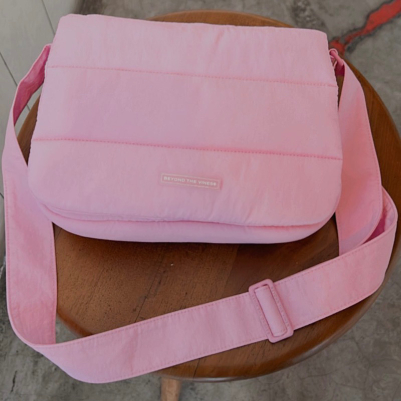 Preloved Poofy Bag Beyond The Vines