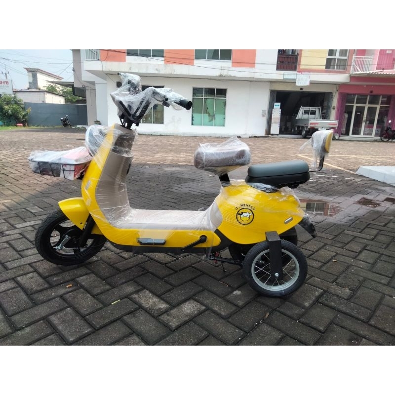 SEPEDA LISTRIK UWINFLY RF7 + RODA BANTU