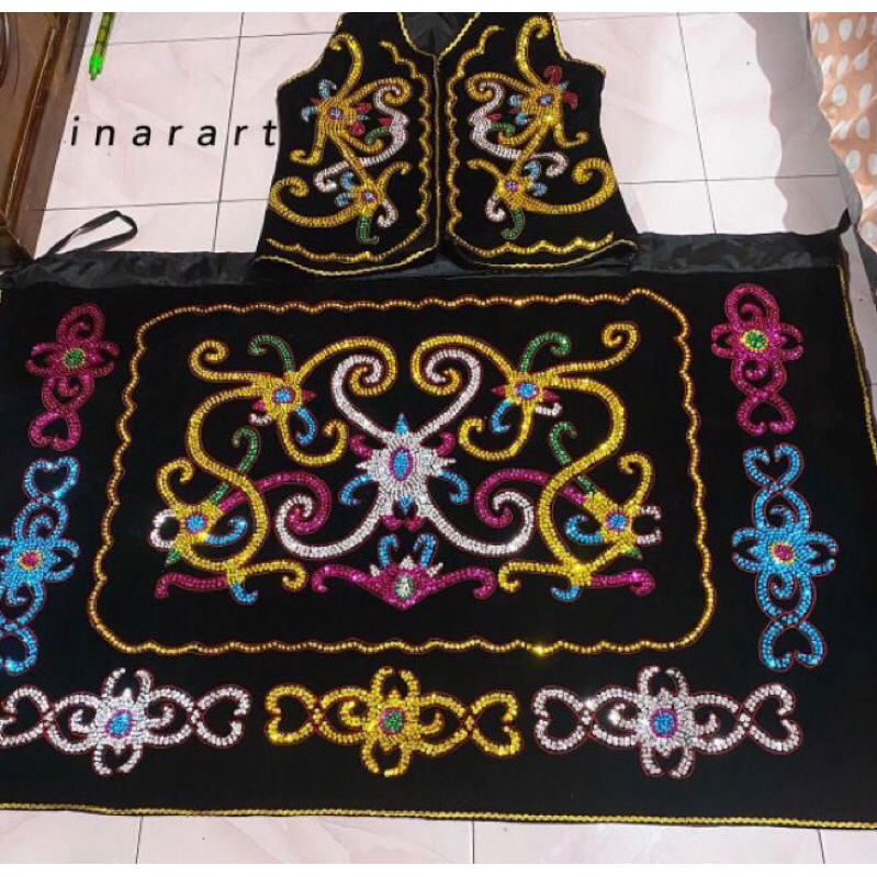 BAJU ADAT DAYAK WANITA DEWASA