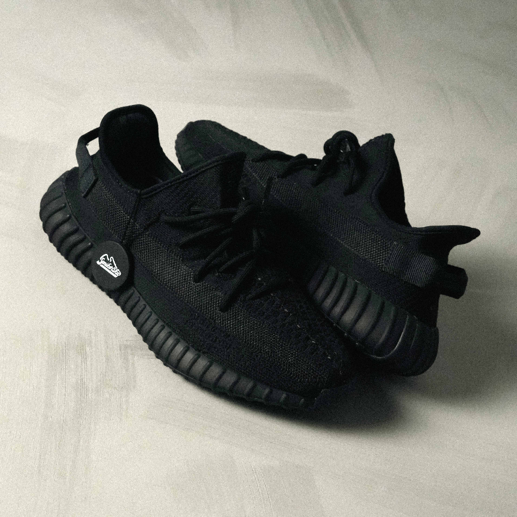 Yeezy Boost 350 V2 Onyx