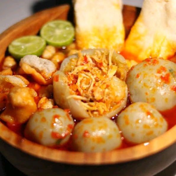 

Baso aci ayam suwir enak dan segar bumbu racikan sambal ulek kemasan paperbowl