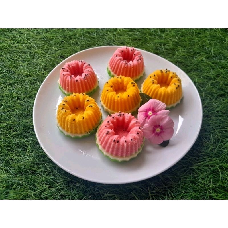 

Kue Kukus Semangka Tanpa Pengawet dan Pemanis Buatan