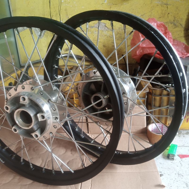 velg PELEK Vixion old,VIXION NEW, MXKING, almunium all warna(BEKAS/SECOND) hasil restorasi